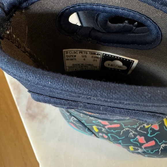 Bogs boots toddler size 5 - Picture 3 of 5